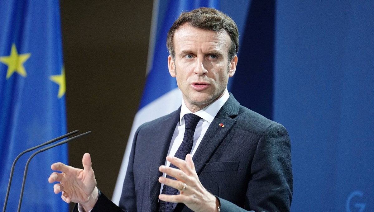 Fransa Cumhurbaşkanı Macron, Meclis'i feshederek erken seçim kararı aldı Fransa Cumhurbaşkanı Macron, Meclis'i feshederek erken seçim kararı aldı
