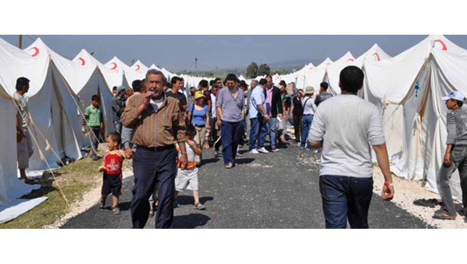 24 saatte bin kişi Türkiye'ye sığındı