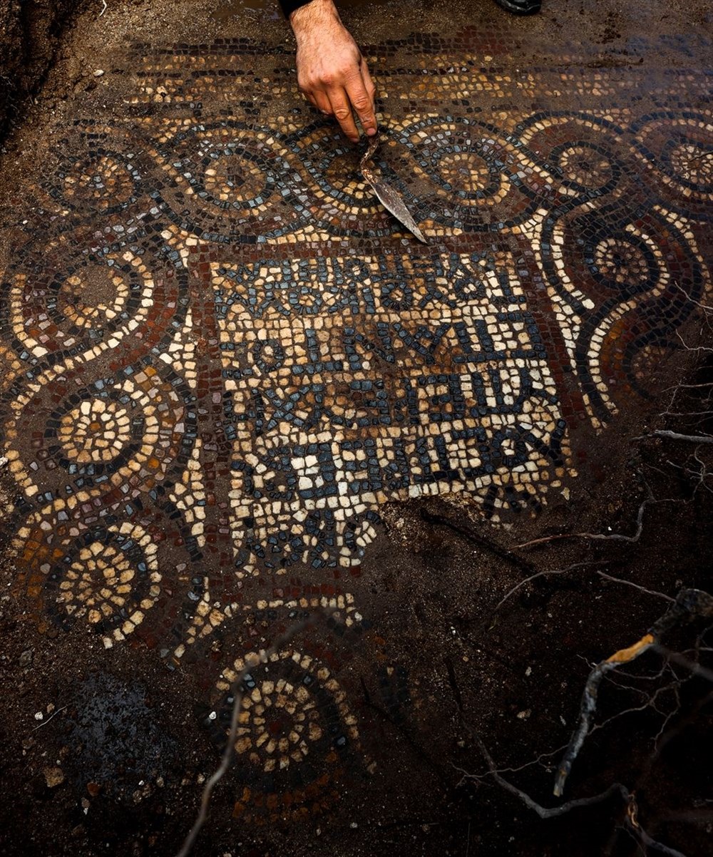 İzmir'de kaçak kazı sırasında manastır ve 1500 yıllık mozaik bulundu - 16