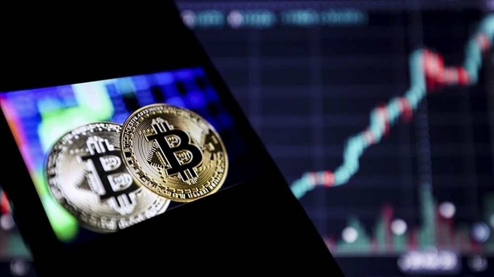 Bitcoin'de sert düşüş! 58 bin doların altına geriledi - 1