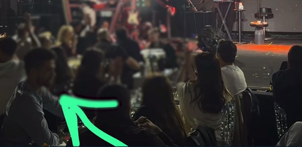 Derya Uluğ'un saplantılı hayranı uzaklaştırma kararını hiçe saydı, ön sıradan konseri izledi - 4