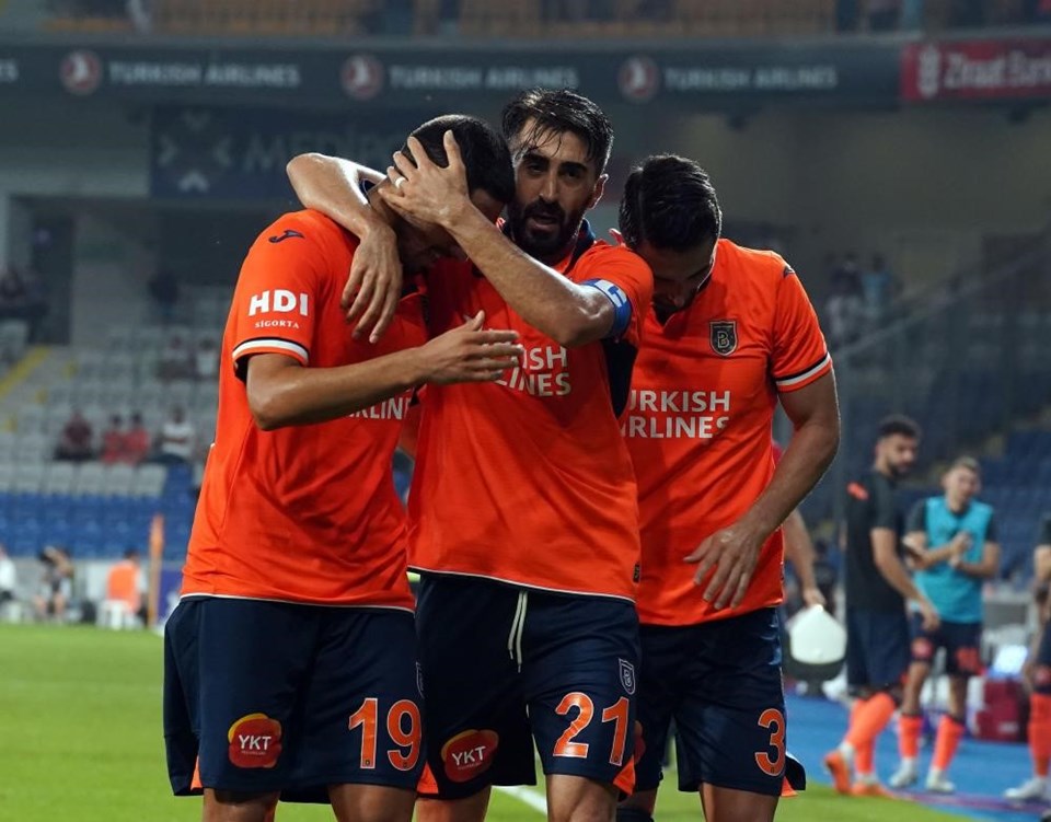 Royal Antwerp-Medipol Başakşehir maçı ne zaman, saat kaçta ve hangi kanalda? (UEFA Avrupa Konferans Ligi play-off turu) - 1