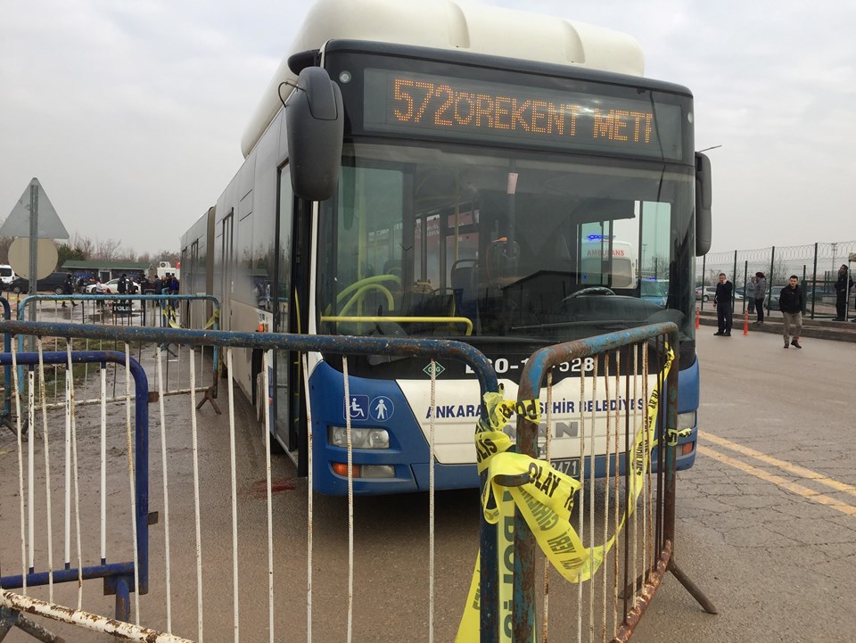Ankara'da belediye otobüsü, gazi ve avukatlara çarptı: 3 yaralı - 1