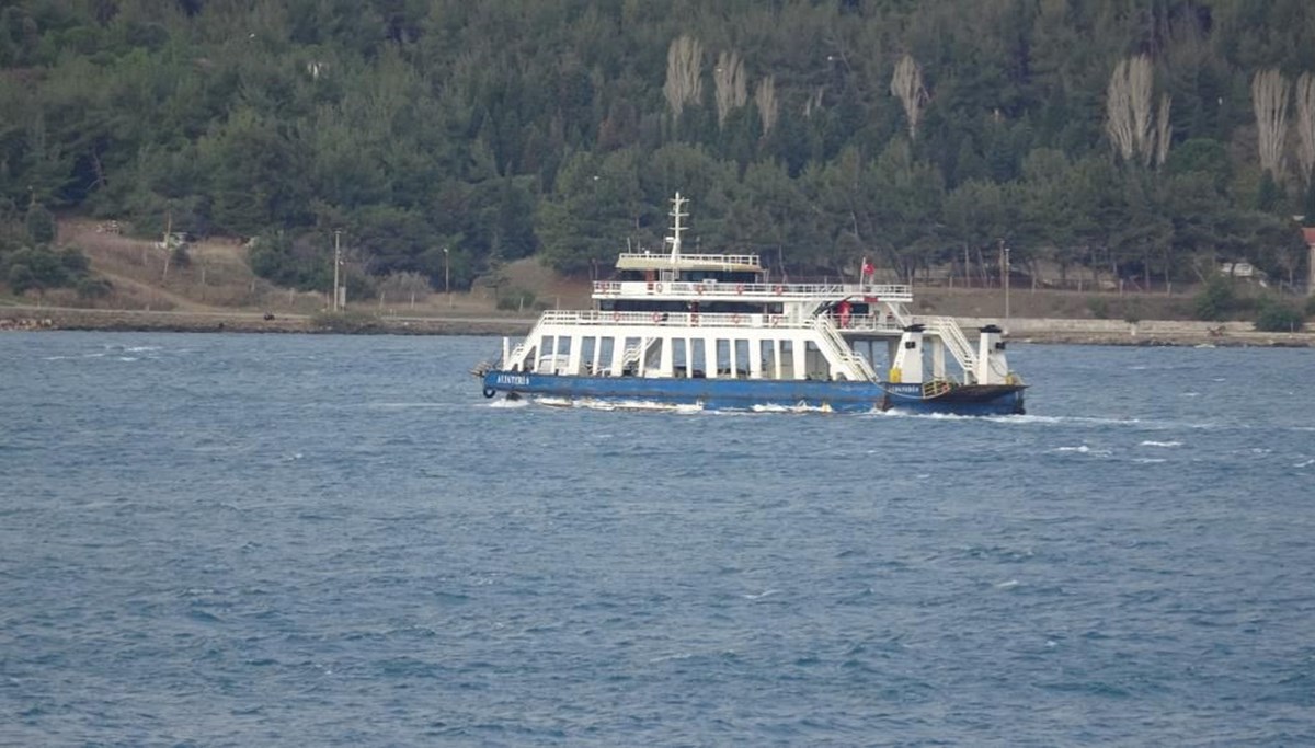 Bozcaada ve Gökçeada’ya tüm feribot seferleri iptal