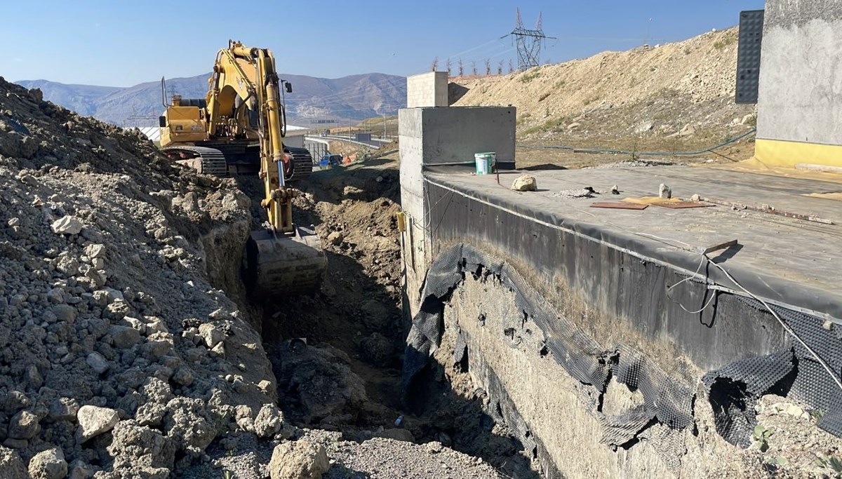 2 işçi göçük altında kaldı