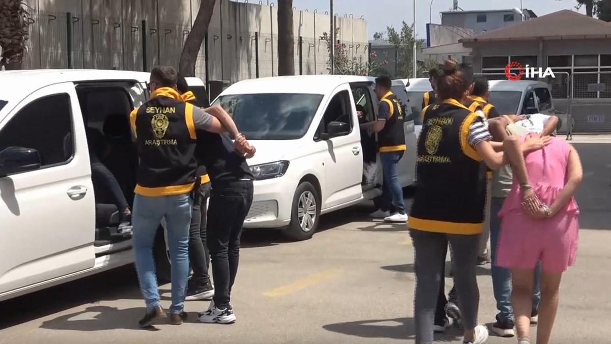 Gözaltına alınan çete üyeleri