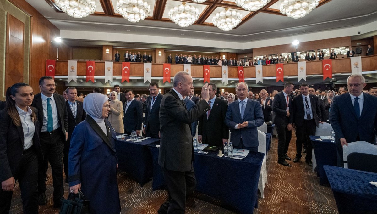 AK Parti’nin Kızılcahamam kampında son gün: Güvenlik ve dış politika oturumu yapıldı