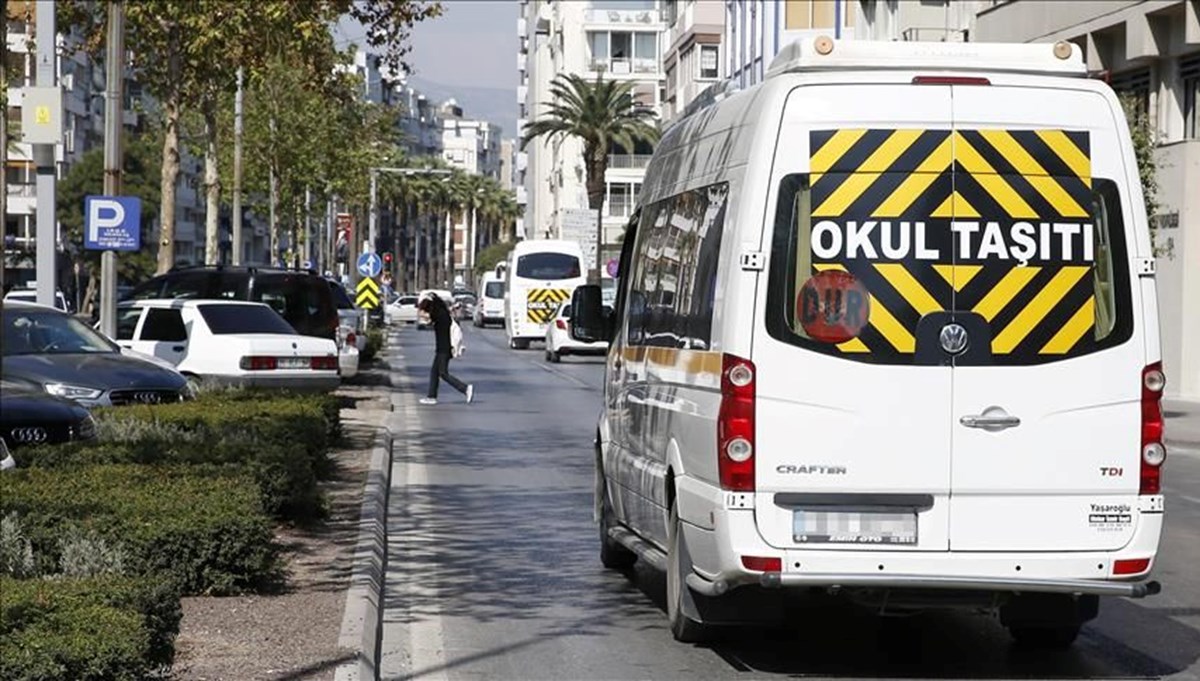 Okul servislerine zam talebi