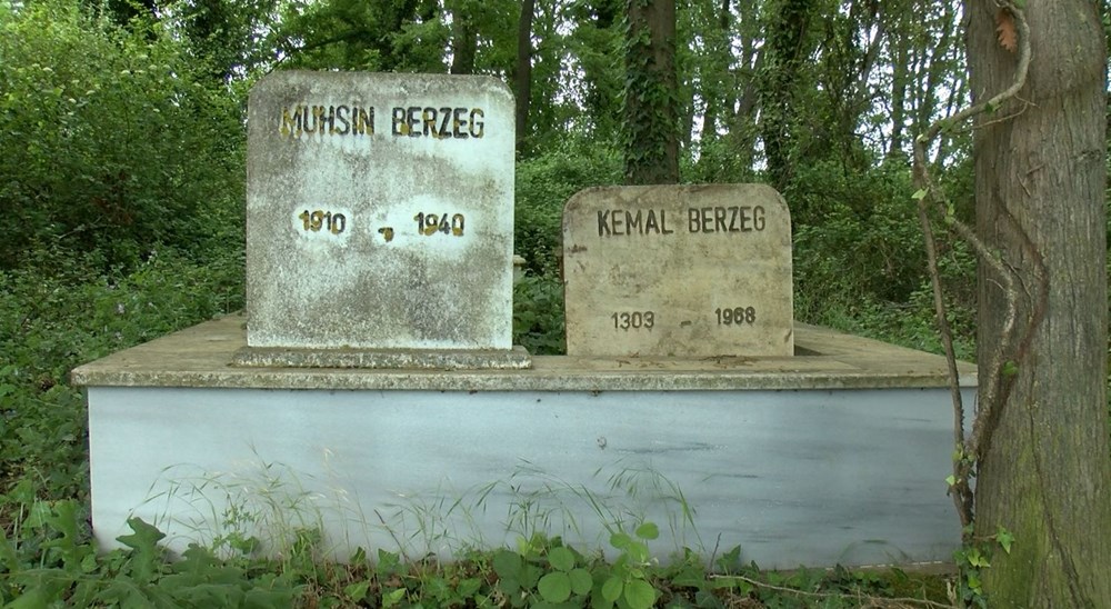 Korhan
Berzeg ile babasının ortak kaderi: 84 yıl önce yaşamını yitiren baba Berzeg’in de mezarında vücut bütünlüğü yok - 6
