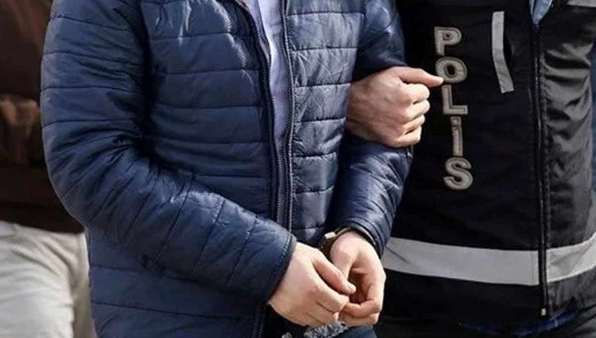 Mersin'de uyuşturucu tacirlerine operasyon! Mersin'de uyuşturucu tacirlerine operasyon!