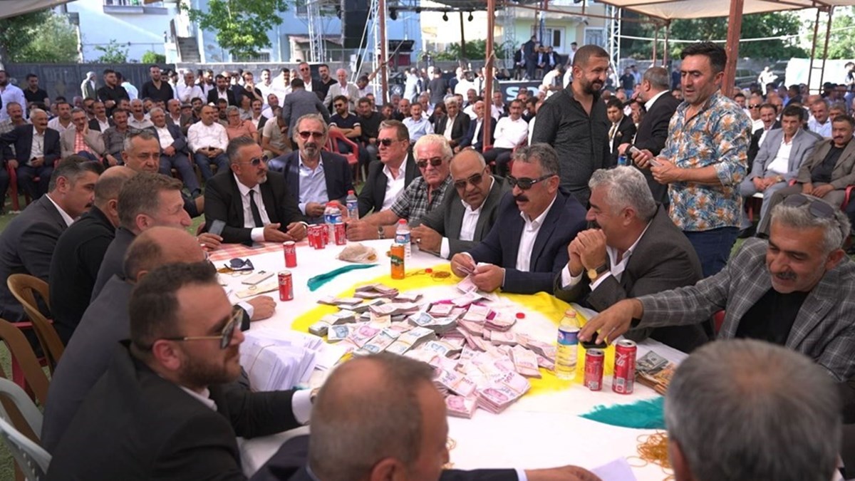 Geçtiğimiz ay Van Geçtiğimiz ay Van
