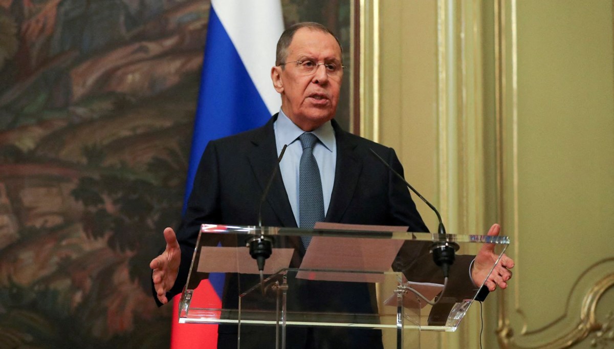 Lavrov'dan Suriye açıklaması: Türkiye olup bitenlere kayıtsız kalamaz
