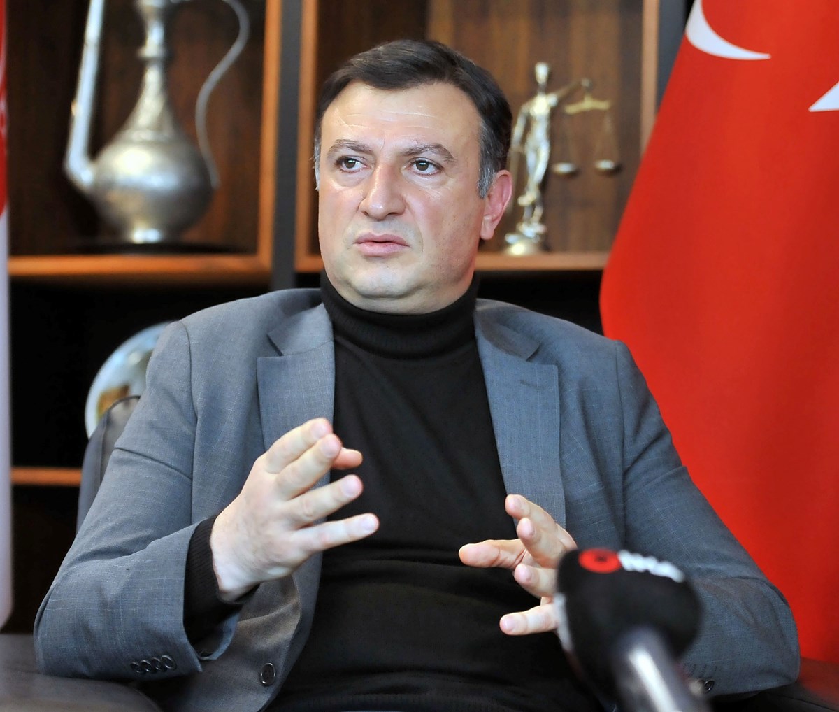 Ümraniyespor Başkanı Tarık Aksar