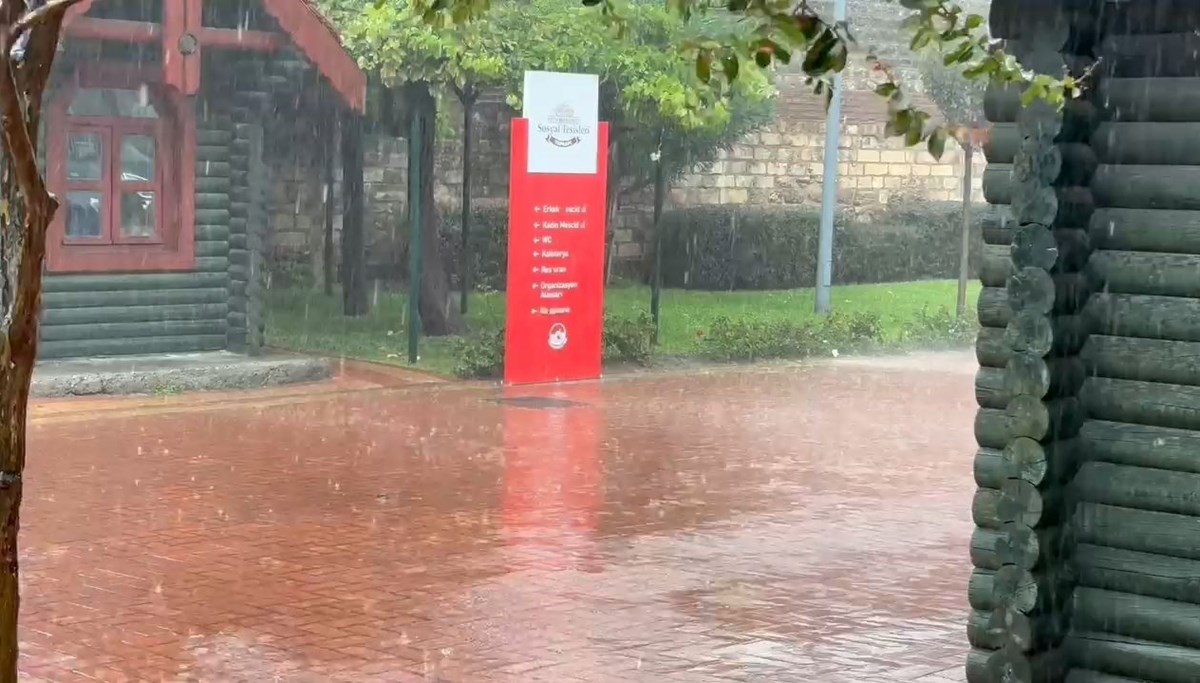 İstanbul'da sağanak etkili oluyor