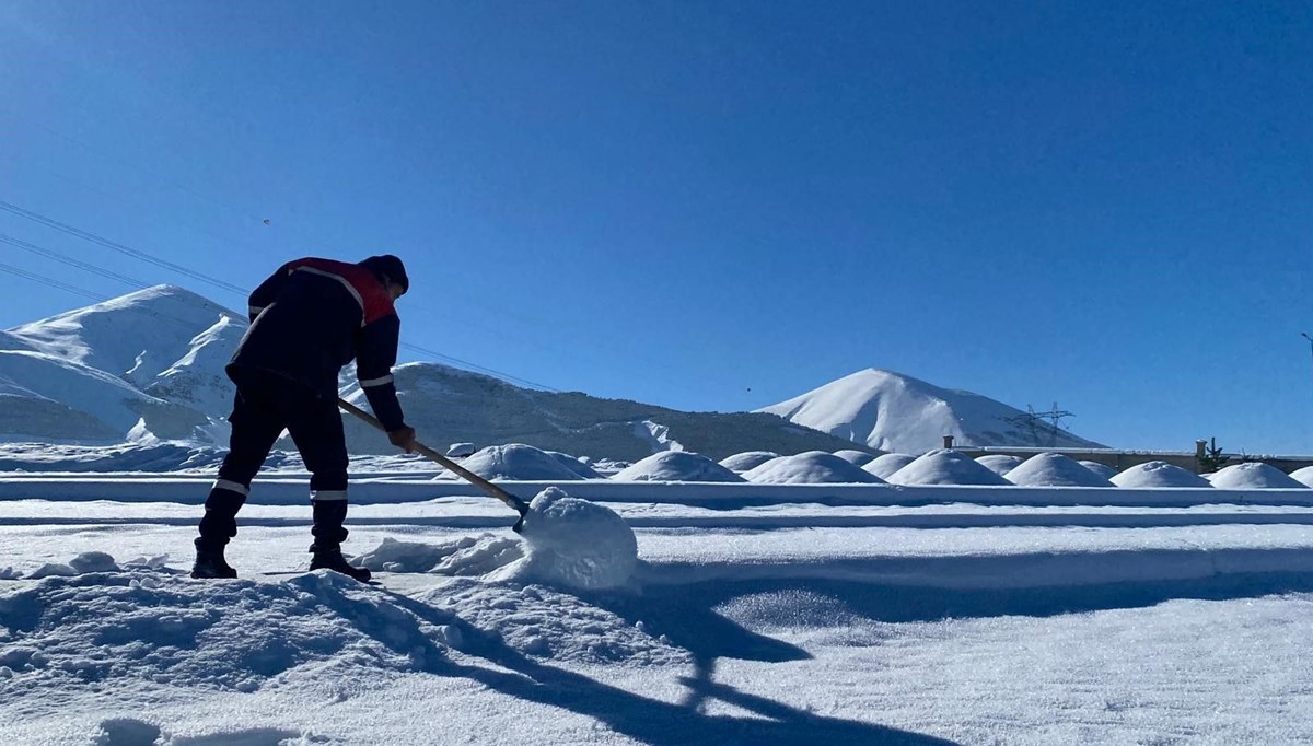 Erzurum -24,6 ile buz kesti