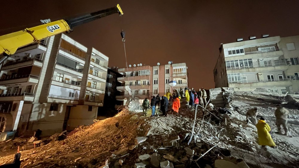Türkiye yasta | Depremin vurduğu 10 ilden çarpıcı fotoğraflar... - 5