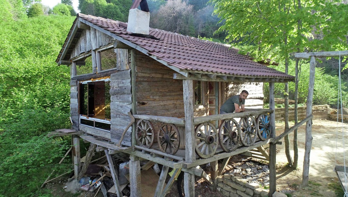 Salgını fırsata çevirdi: Yerleştiği köyde yaptığı bungalov evler izole tatilin adresi oldu