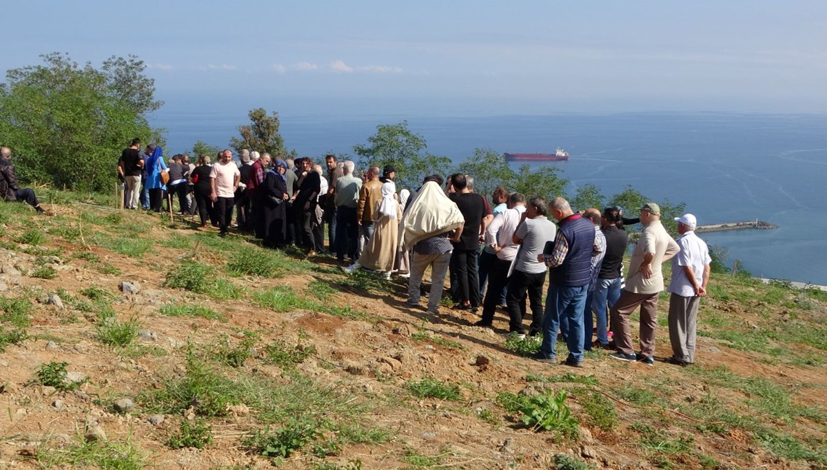 Deniz manzaralı mezar için birbirine girdiler: Bir kişi hastanelik oldu