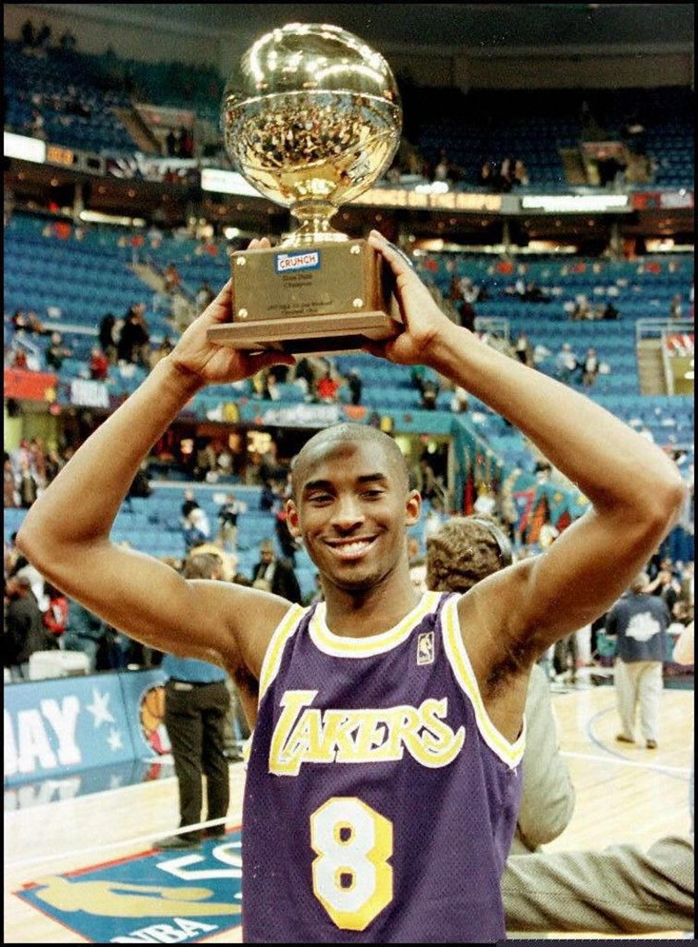 Kobe Bryant hayatını kaybedeli 1 yıl oldu: Rekorların
ve ilklerin adamı, Oscar ödüllü bir NBA efsanesi - 5