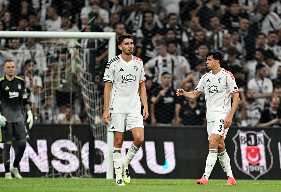 YGnEXWwp7ES19kppSkt67A Beşiktaş, Avrupa'ya mağlup başladı: Protesto, alkış, ıslık!