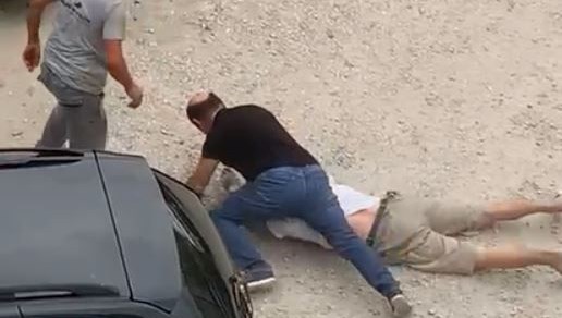 Otopark ücreti tartışmasında müşterisini vurdu