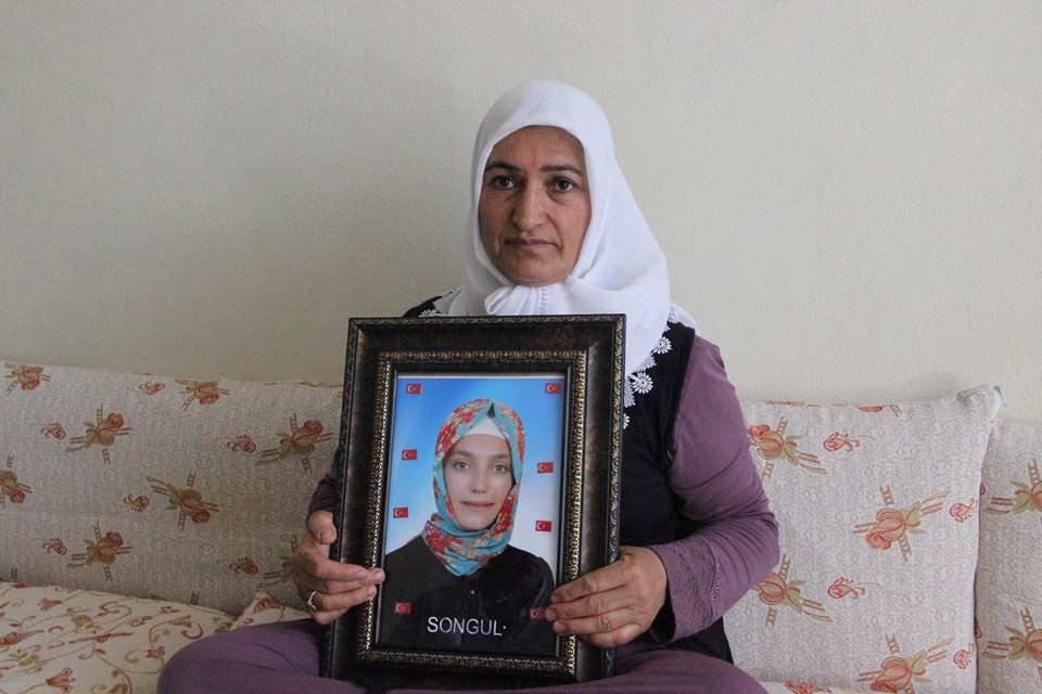 Diyarbakır annesi Fatma Akkuş mutlu haberi Cumhurbaşkanı Erdoğan'dan aldı - 1