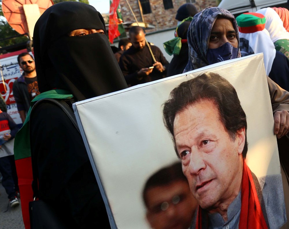 Pakistan’da Imran Khan destekçilerinden protesto: 