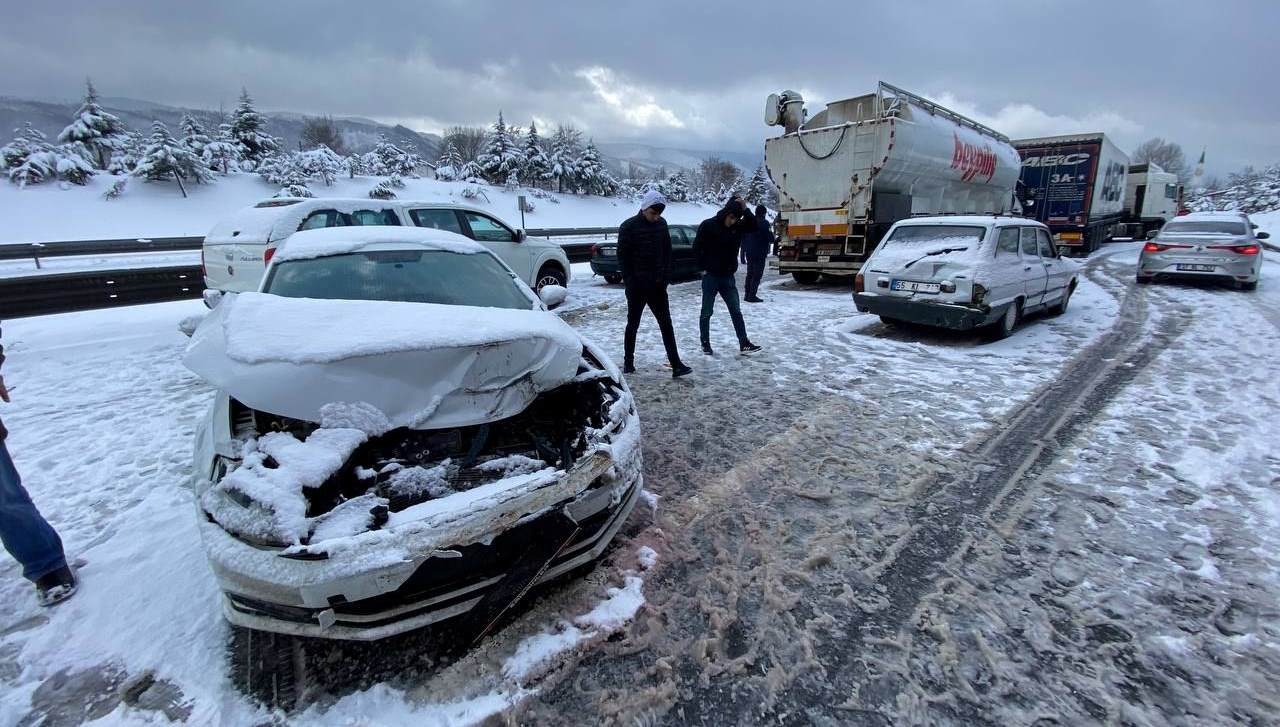 TEM Otoyolu'nun Düzce kesimi çift yönlü ulaşıma açıldı