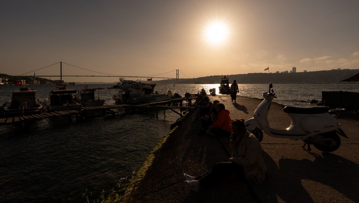 İstanbul’da yağmura çarşambaya kadar ara: Güneş var ama soğuğa dikkat! İstanbul’da yağmura çarşambaya kadar ara: Güneş var ama soğuğa dikkat!