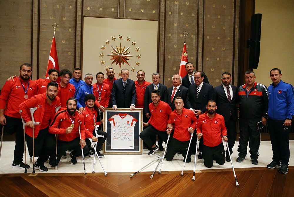 Cumhurbaşkanı Erdoğan, Ampute Futbol ile Tekerlekli
