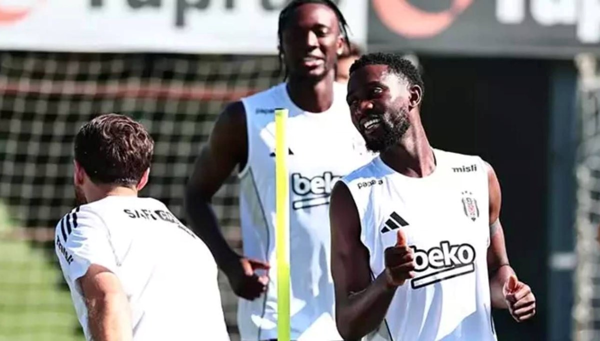 Beşiktaş'ın yeni transferine sakatlık şoku