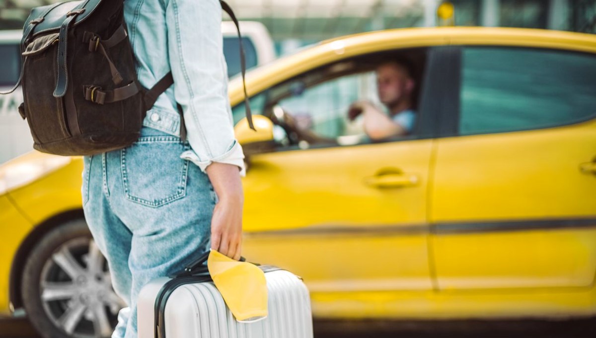 İstanbul'da taksi çetesine operasyon: Yabancı turistleri dolandırıyorlardı! İstanbul'da taksi çetesine operasyon: Yabancı turistleri dolandırıyorlardı!