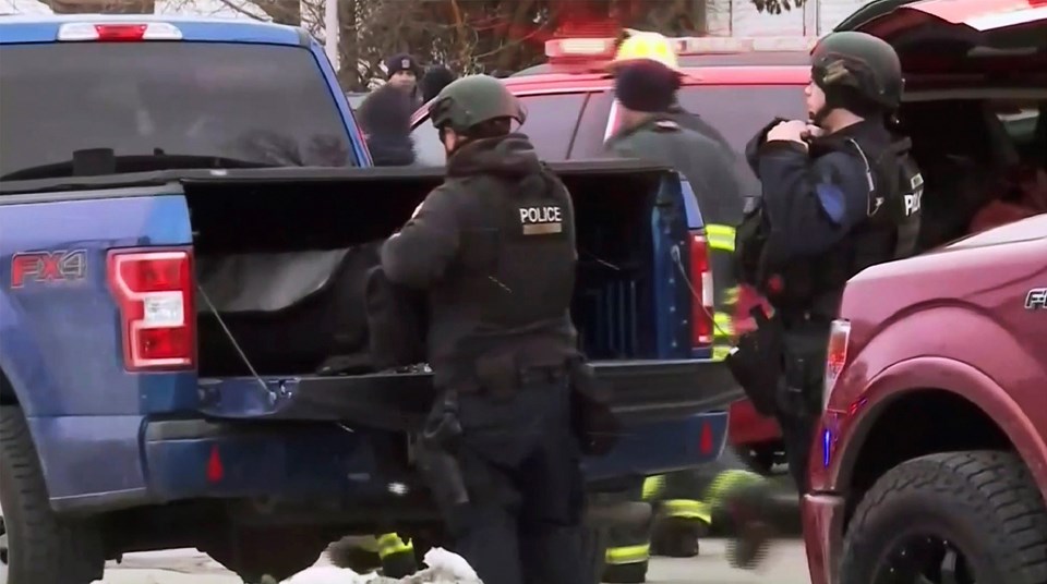SON DAKİKA HABERİ: ABD'de silahlı saldırıda 5 kişi öldü (Saldırgan yaşamına son verdi) - 1