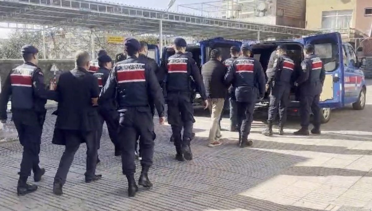 Mersin'de fuhuş operasyonu Mersin'de fuhuş operasyonu