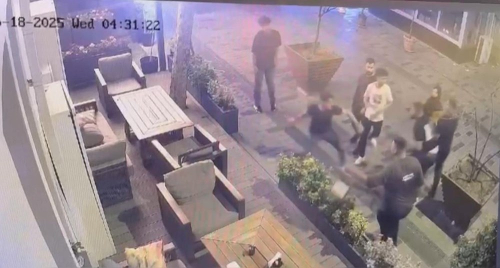 Taksim'de sözlü taciz: Maket bıçağı ile saldırdı - 3