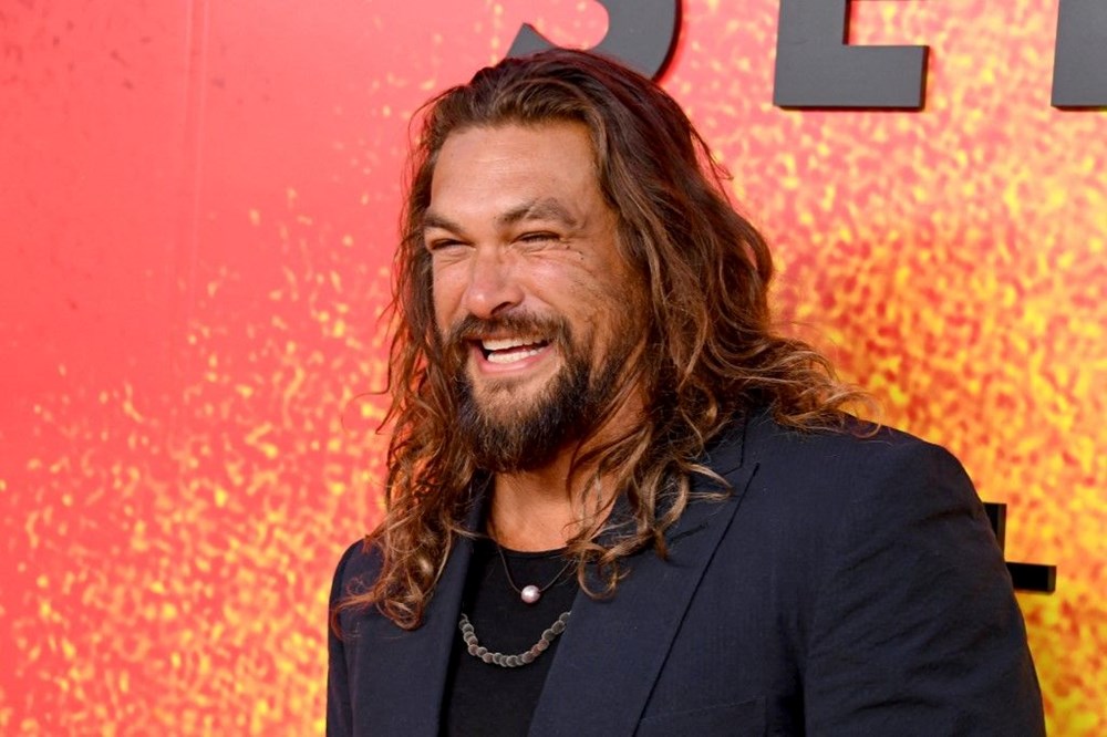 Jason Momoa meşhur saçlarını mesaj vermek için kazıttı - 5