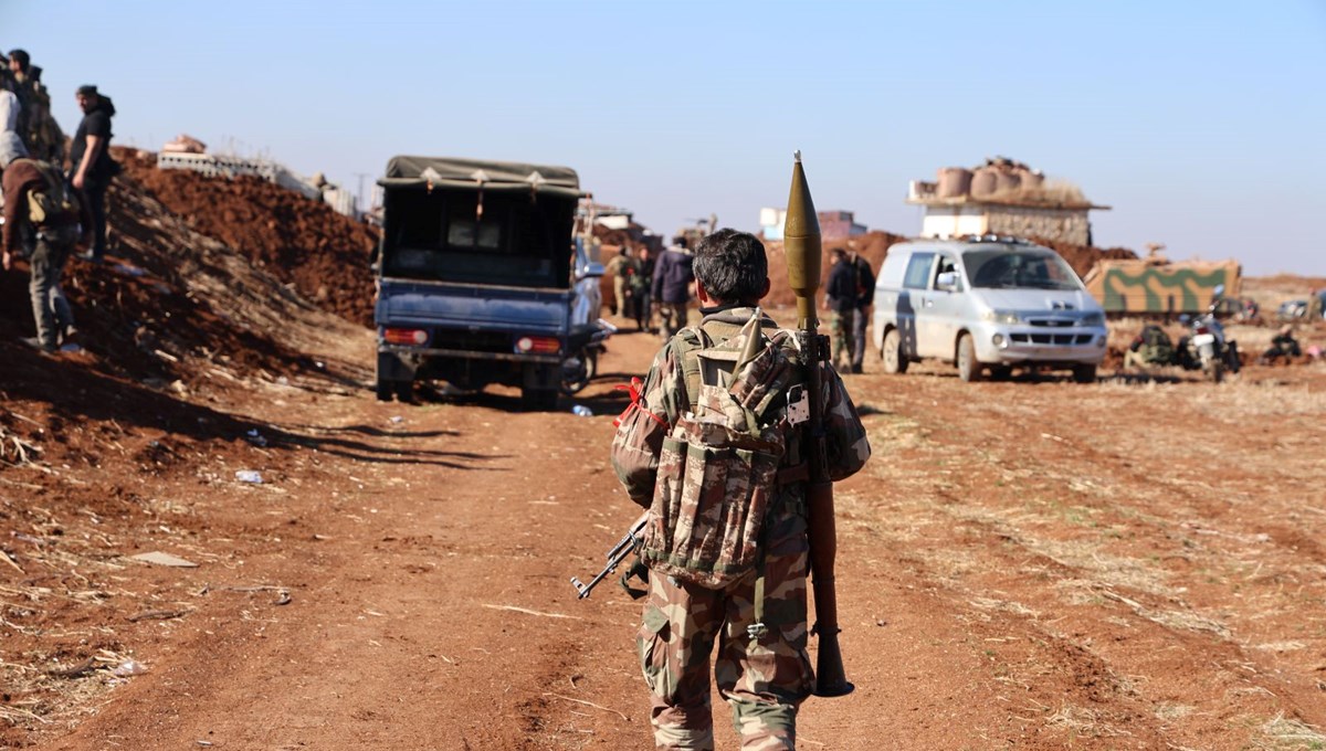 Suriye'de son durum: Suriye Milli Ordusu Tel Rıfat'a girdi, YPG Halep'ten çekiliyor | Rus jetlerinden bombardıman