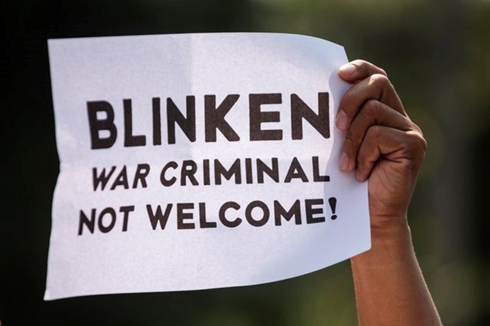 Blinken'a Filipinler'de protesto: "Savaş suçlusu, hoş gelmedin" - 1