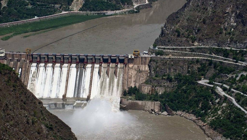 Hindistan, Pakistan'a su akışını kesti