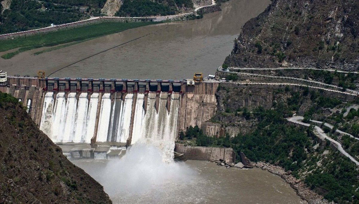 Hindistan, Pakistan'a su akışını kesti Hindistan, Pakistan'a su akışını kesti