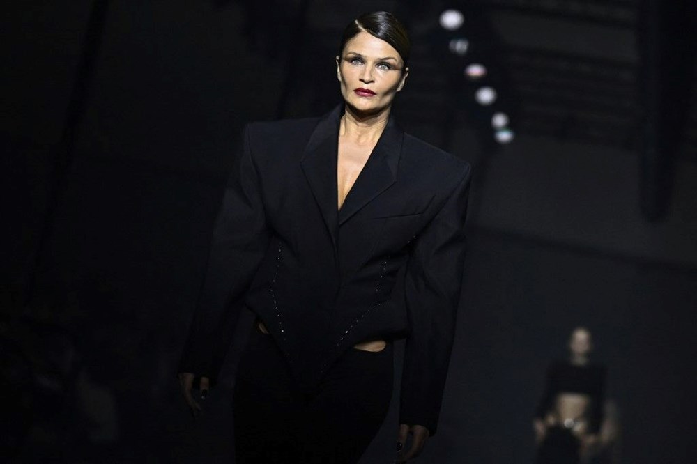 Paris Hilton Paris Moda Haftası'nda modellik yaptı - 8