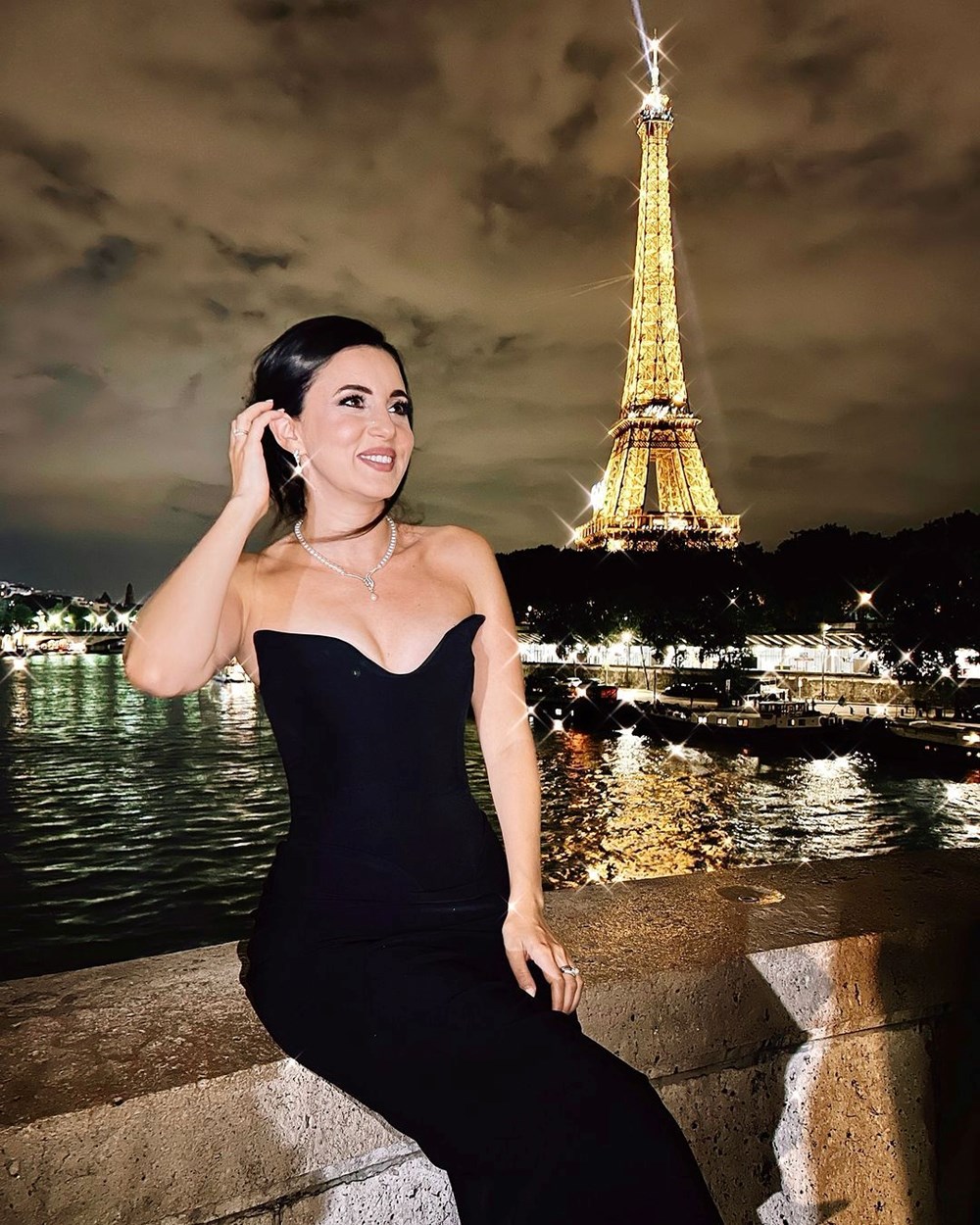 Düğün sonrası Paris'e gitti: Şarkıcı Karsu'dan yeni poz - 4