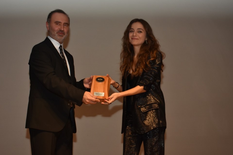 Damla Sönmez'e Sibel filmiyle Yılın Performansı ödülü - 1
