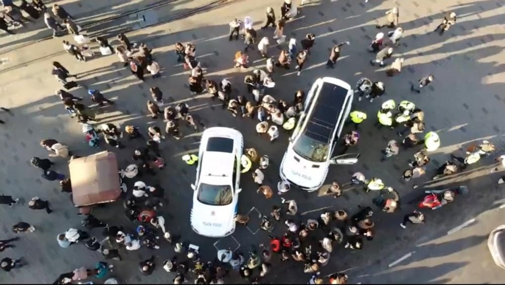 Ferrari devriyede: Vatandaşlar selfie çektiriyor (Bu lüks araçlar hangi çetelere ait?) - 39