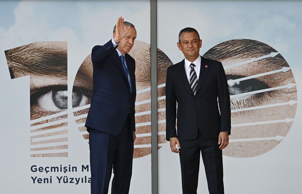 Cumhurbaşkanı Erdoğan, 18 yıl sonra CHP Genel Merkezi'nde | Erdoğan-Özel görüşmesi başladı - 7