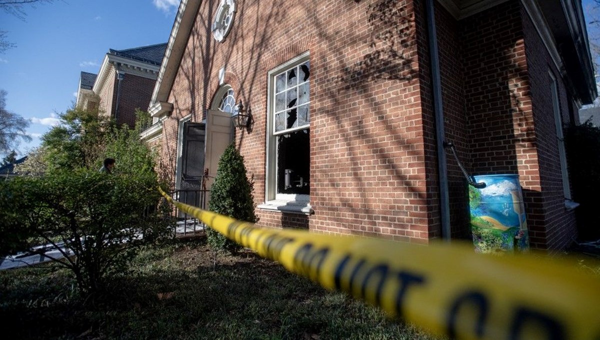 ABD'de valinin evi kundaklandı