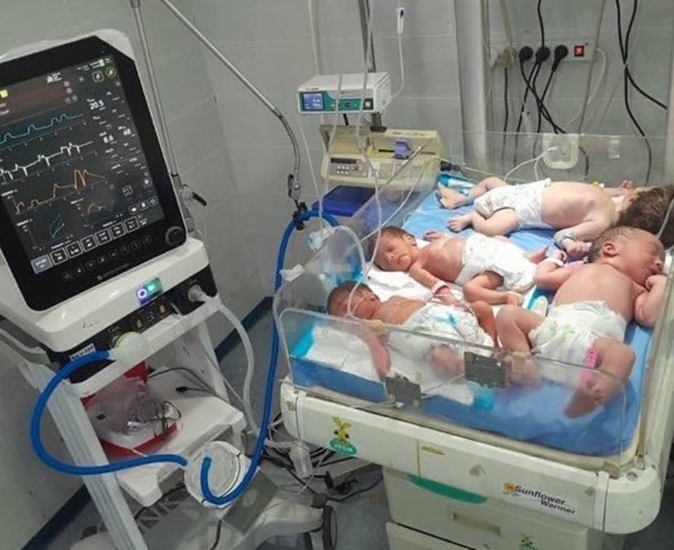 Gazzeli doktorlar çaresiz: "Birden fazla bebek aynı kuvözde" - 1