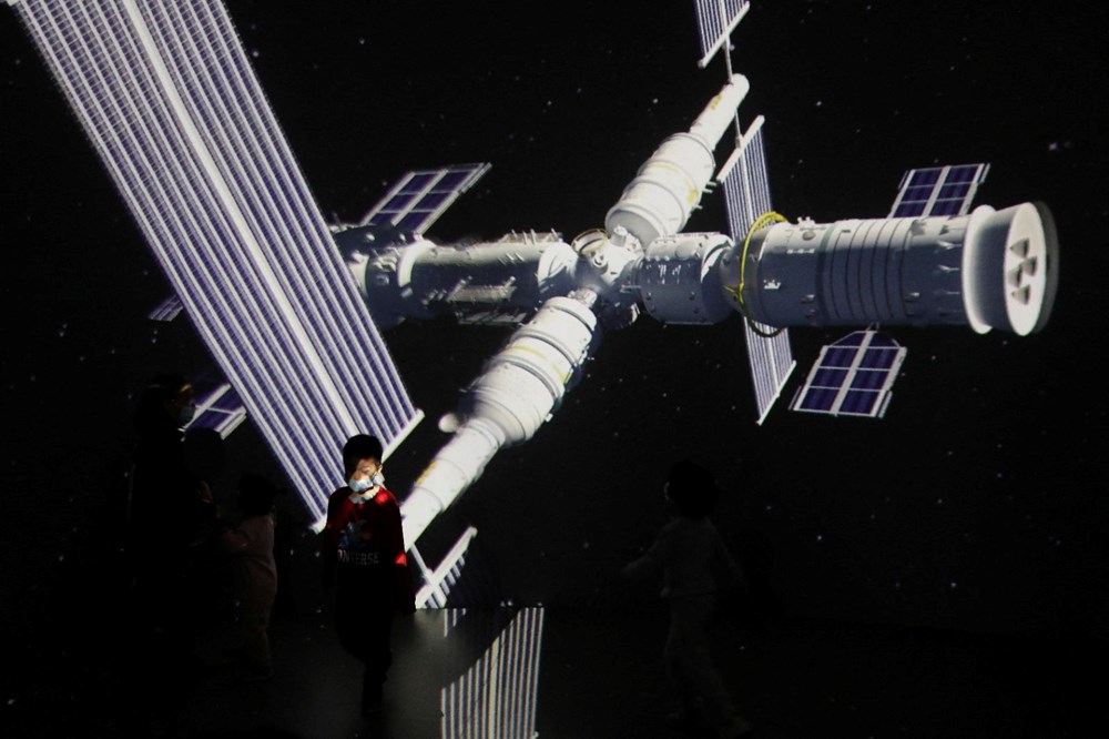 Çin yapay Güneş’in ardından yapay Ay inşa etti: Taykonotlar Dünya'nın uydusunda inşaat yapmayı öğrenecek - 3