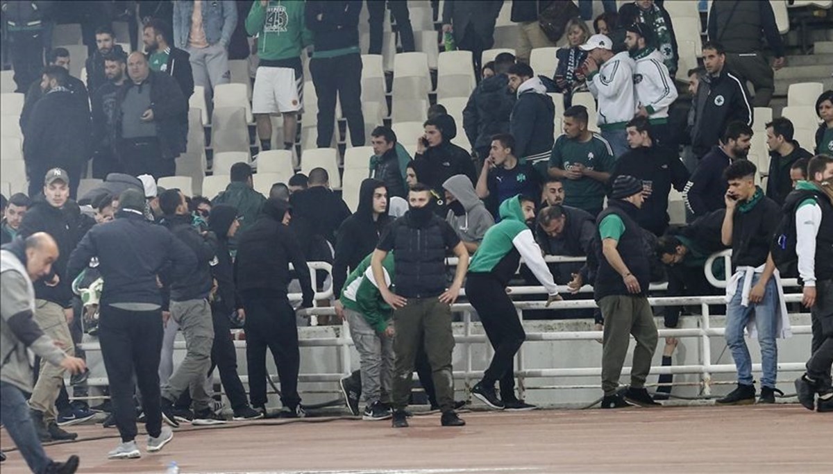 Yunanistan'da holiganizmle mücadele için yeni tedbirler: Taraftar değiller, futbolun kanseriler