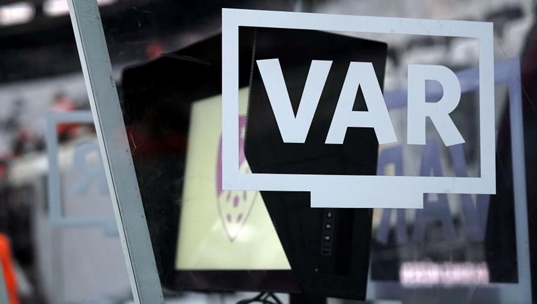 Süper Lig'de 35. Hafta Polemikleri: VAR Hakemleri Kararlarını Gerekçelendirdi!